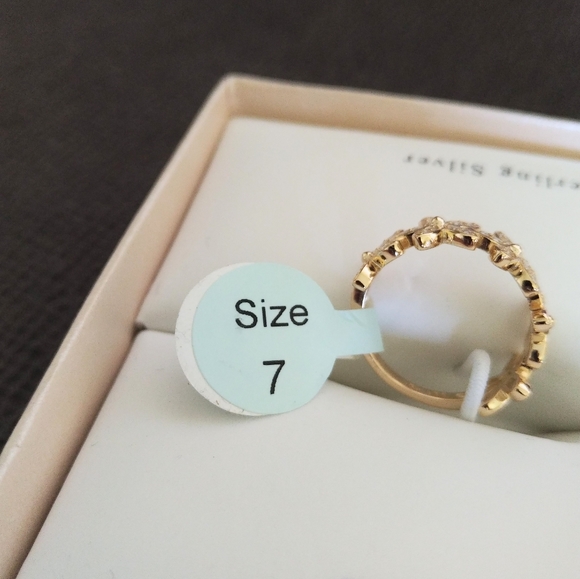 ✨️HP 2X✨️ Ava Ro🚣 Connecting Gold💛 Flowers🌼 Ring💍 - Picture 5 of 16